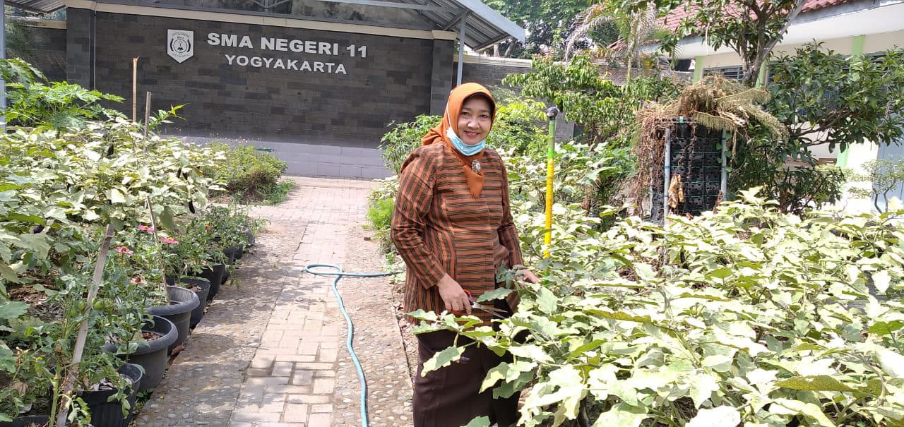 WARUNG HIDUP DI SMA NEGERI 11 YOGYAKARTA